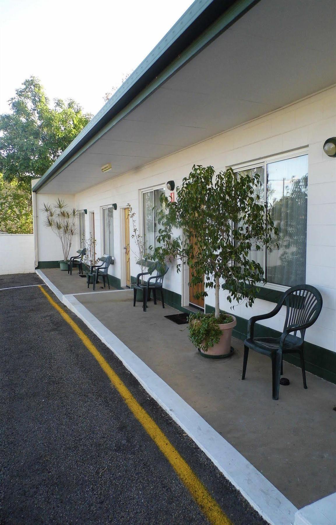 Central Point Motel Mount Isa Eksteriør bilde