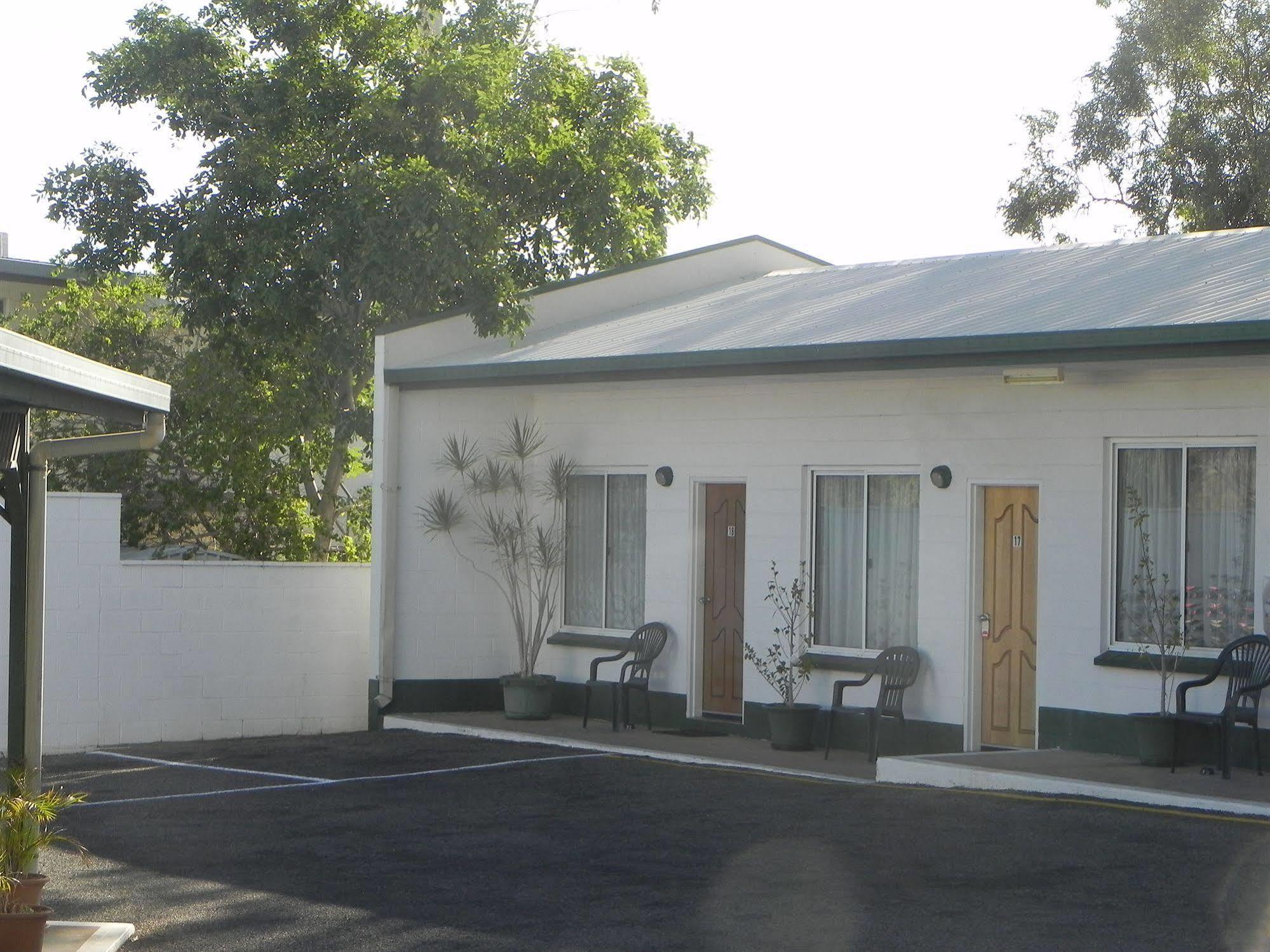 Central Point Motel Mount Isa Eksteriør bilde